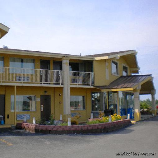 Big Spring Inn Madisonville Esterno foto